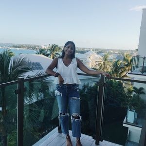 Meet your Posher, Aditi